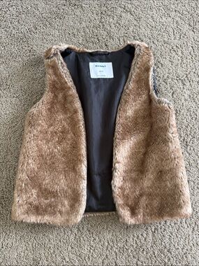 Old Navy Girls Faux Fur Vest in Light Brown